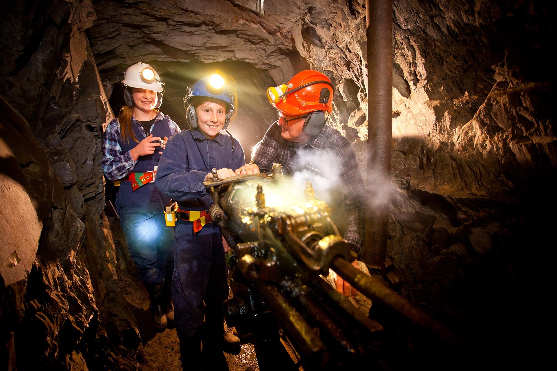AL-RIMAL MINERALS